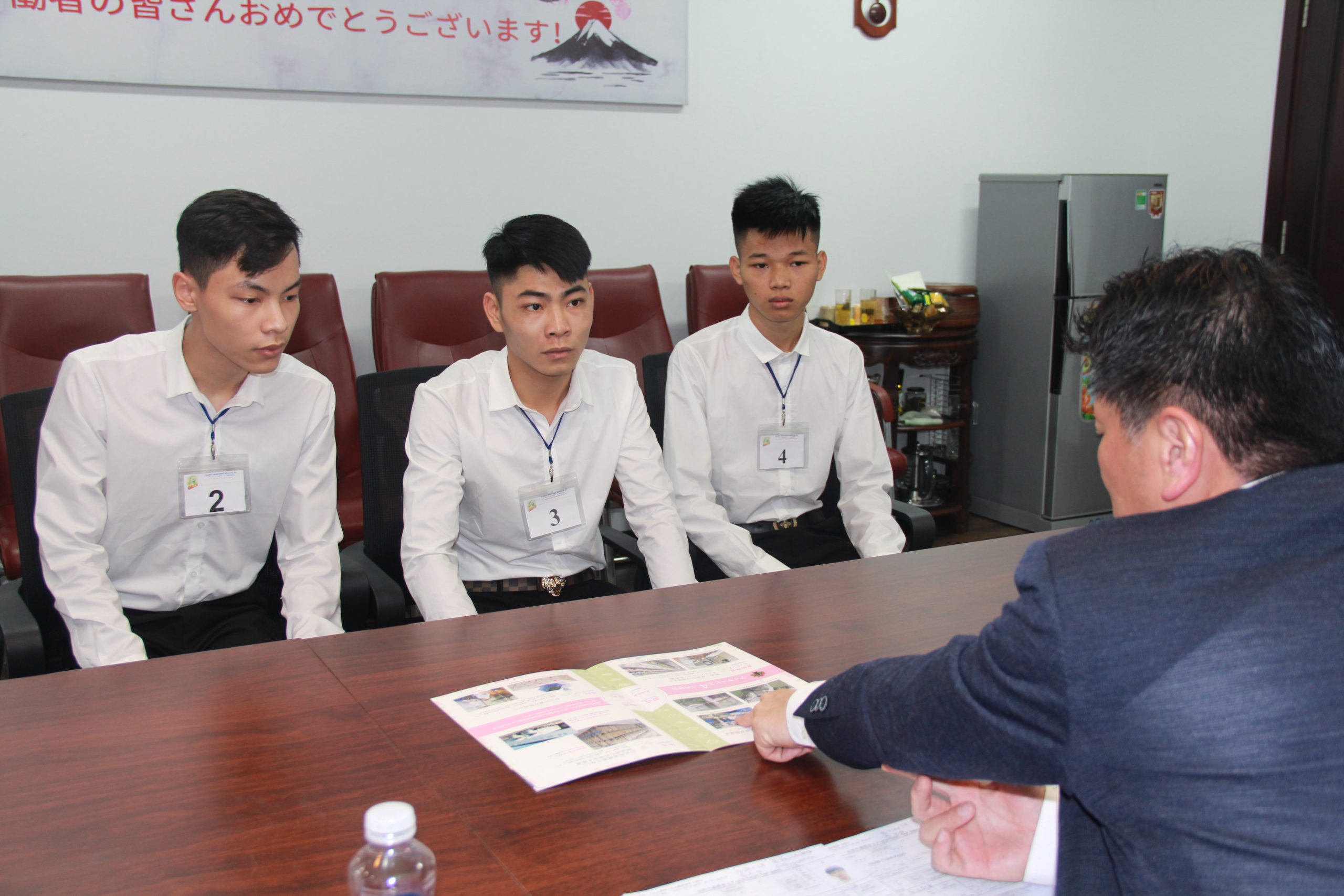 GIỚI THIỆU VỀ CÔNG VIỆC CHO ỨNG VIÊN