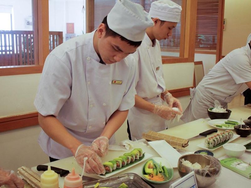 TUYỂN DỤNG NAM NHÂN VIÊN SUSHI / PHỤ BẾP LÀM VIỆC TẠI ĐỨC 26 nhan vien sushi phu bep tai Duc