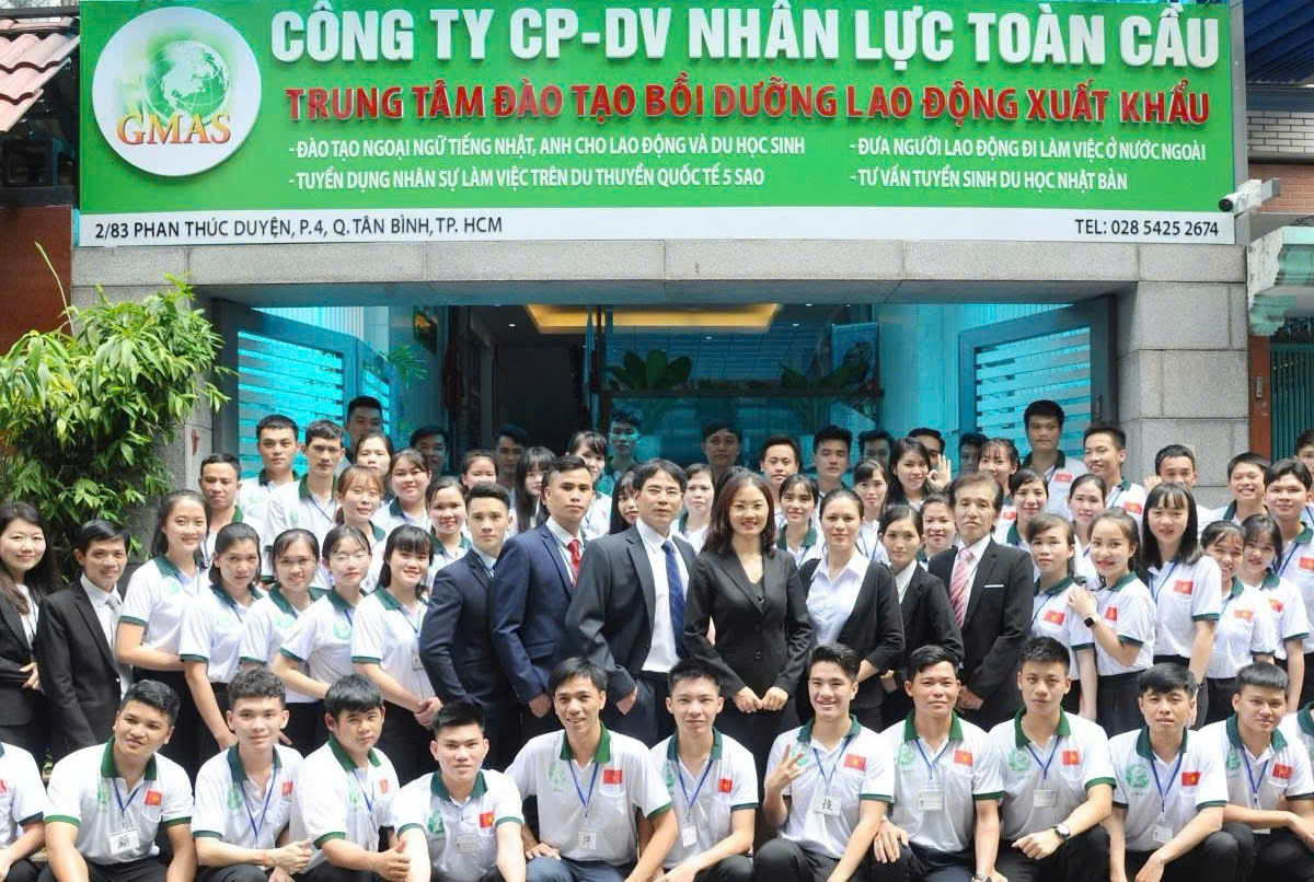 Việc làm tại Đức 489 z7771975225492 9a14913a9285cc6cd0c89501719ef16e